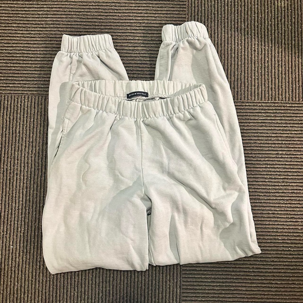 Brandy Melville Rosa Sweats